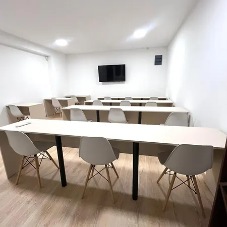 Talia Lägenhetshotell Ni