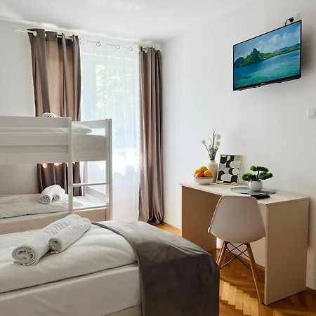 Talia Lägenhetshotell Ni