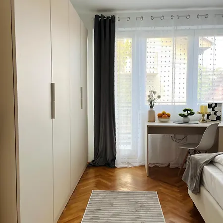 Talia Lägenhetshotell Ni