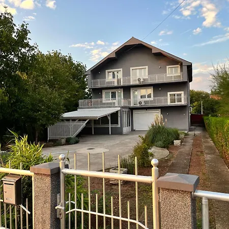 Lägenhetshotell Talia 4*